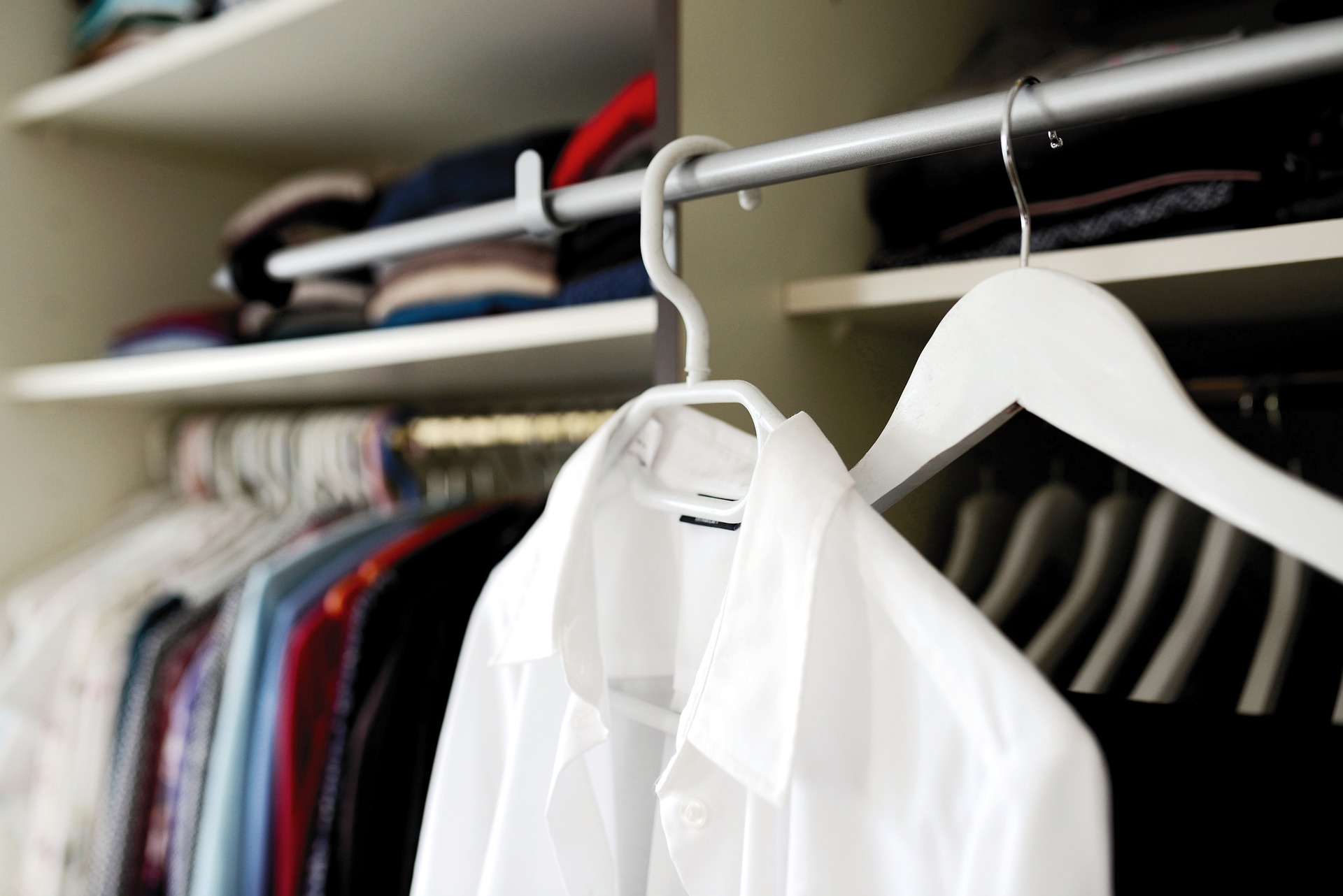 adj-amenagement-interieur-mobilier-dressing-sur-mesure